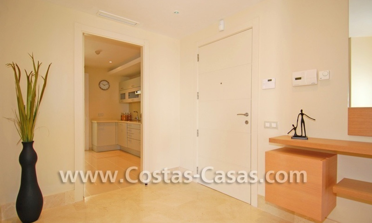 Luxury front line beach apartment for sale in an exclusive beachfront complex, New Golden Mile, Marbella - Estepona 12