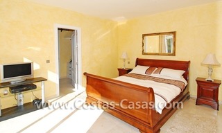 Cozy villa to buy in East of Marbella 19