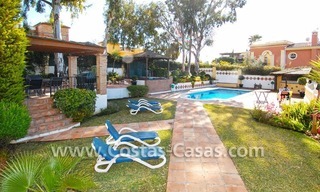 Cozy villa to buy in East of Marbella 5