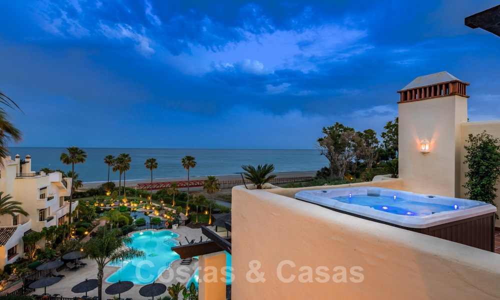 Luxury penthouses and apartments for sale, first line beach complex, New Golden Mile, Marbella - Estepona 795153