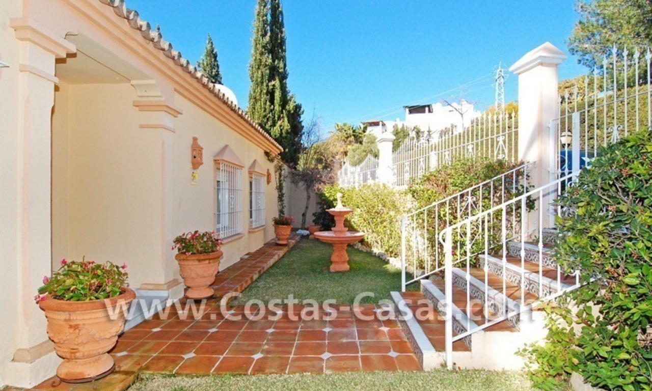 Bargain villa to buy in Marbella Estepona 7