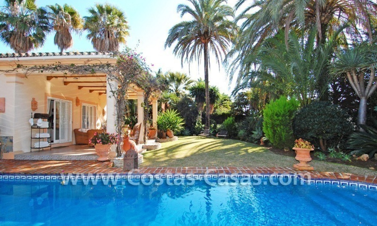 Bargain villa to buy in Marbella Estepona 1