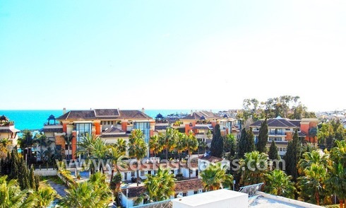Spacious luxury beachside apartment for sale in Nueva Andalucía nearby Puerto Banus in Marbella 