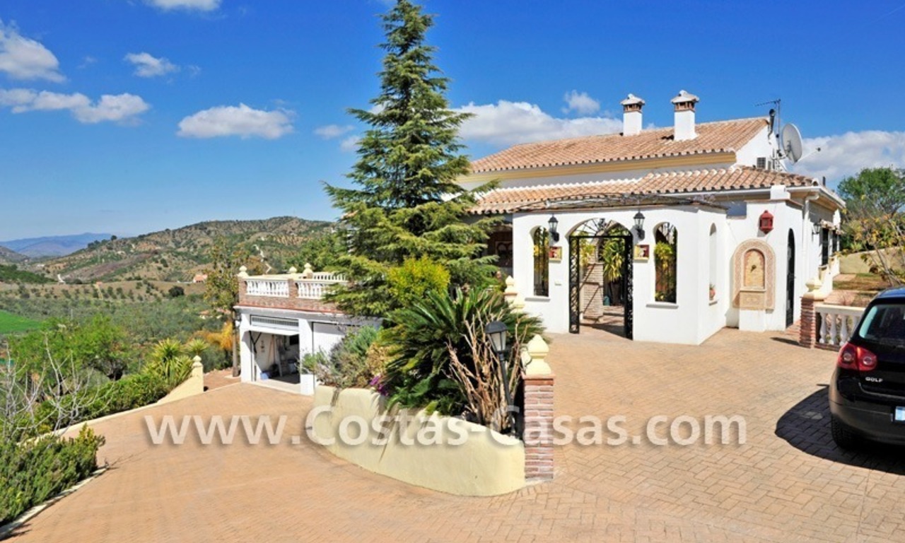 Villa – Finca - Country property for sale in Monda on the Costa del Sol, Andalusia, Southern Spain 2