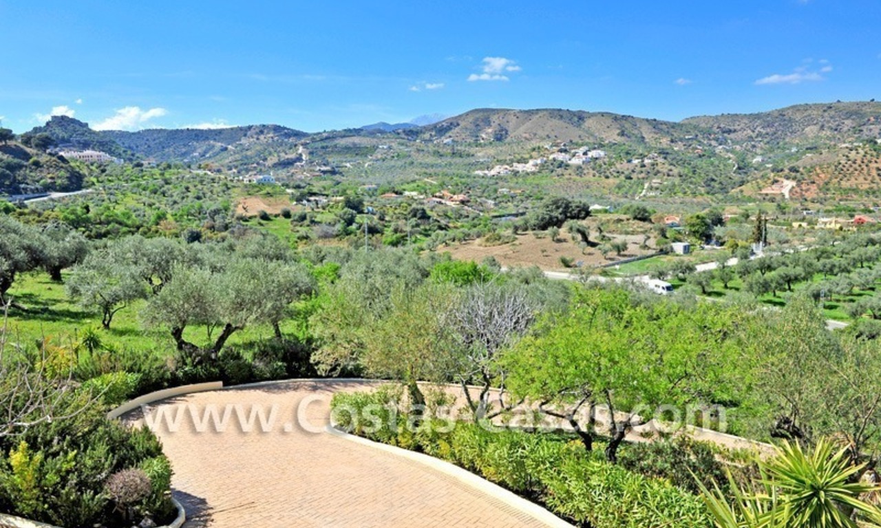 Villa – Finca - Country property for sale in Monda on the Costa del Sol, Andalusia, Southern Spain 8
