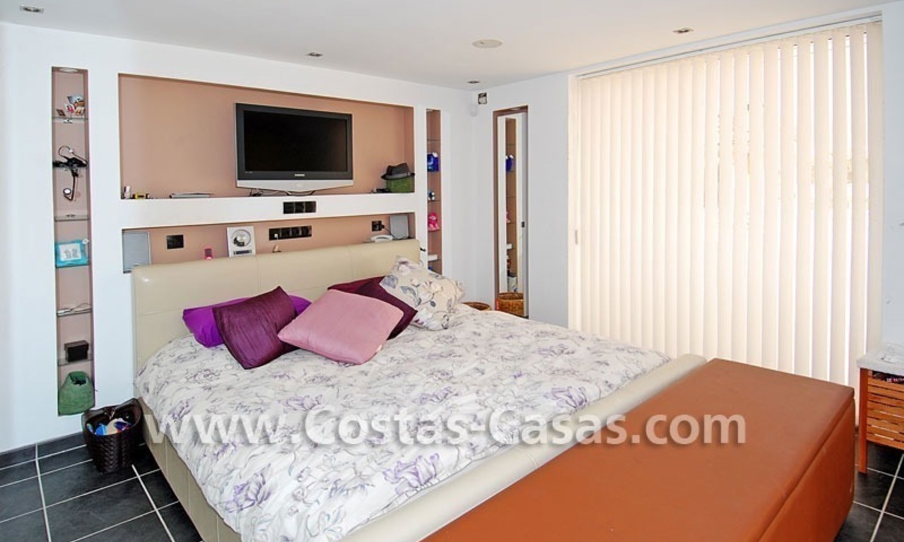 Bargain modern styled villa nearby the beach for sale in Marbella 12