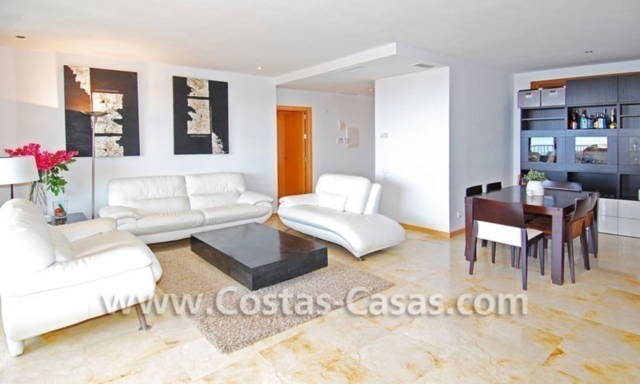 Modern style luxury apartment for sale in Marbella 7