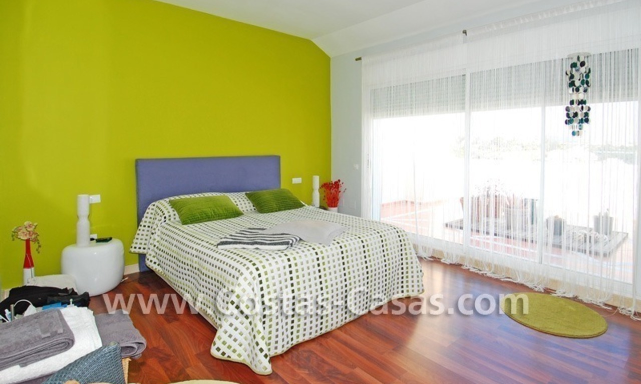 Bargain luxury penthouse apartment to buy in Nueva Andalucia - Marbella 6