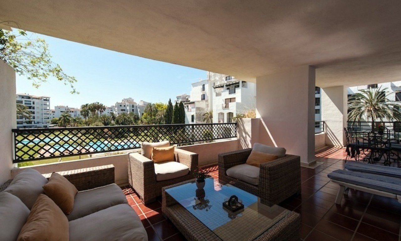 Apartment for sale in central Puerto Banus, Marbella 2