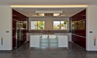 Modern style luxury villa for sale in Marbella 7