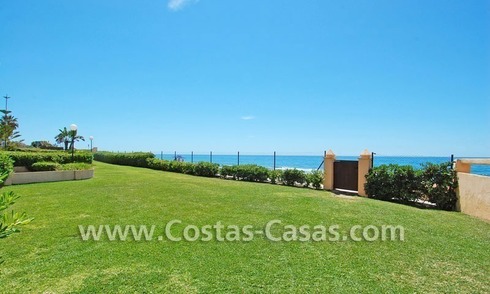 Beachfront townhouse for sale in Marbella 