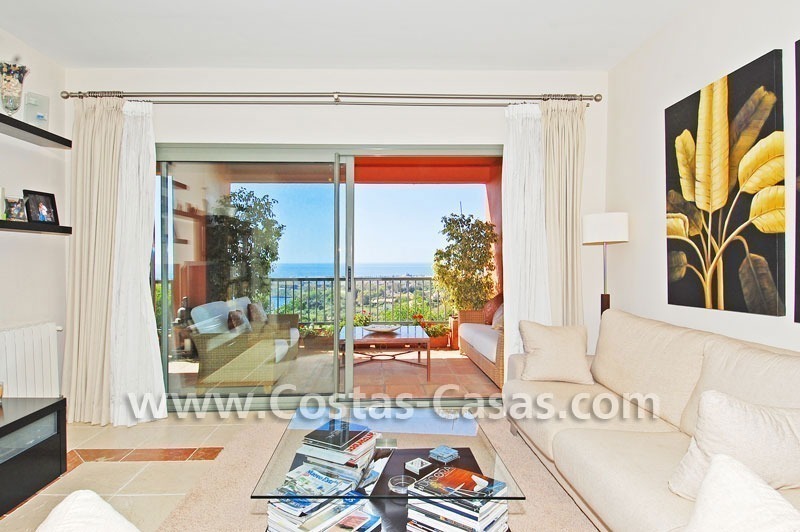 Bargain luxury golf apartment for sale, golf resort, Marbella – Benahavis – Estepona