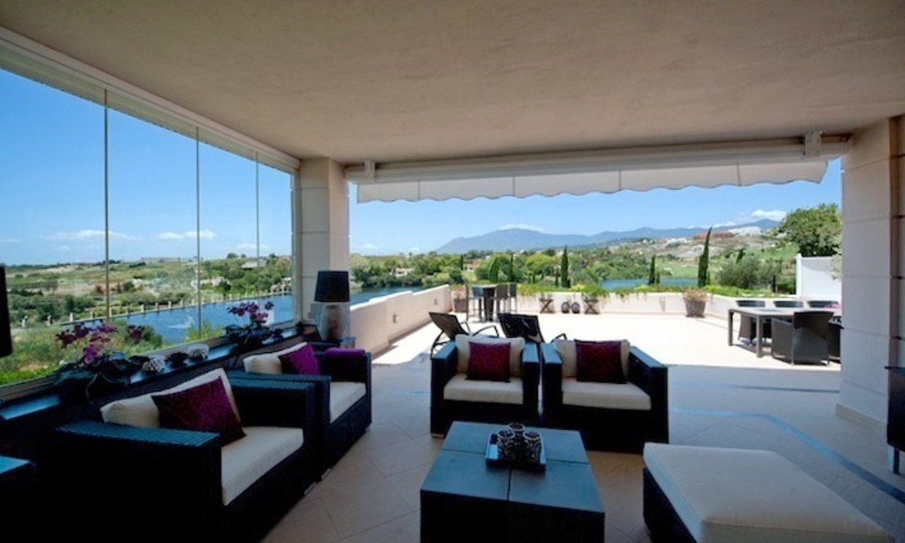 Large luxury apartment for sale on golf resort in the area of Marbella – Benahavis – Estepona 8