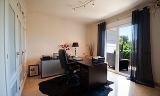 Large luxury apartment for sale on golf resort in the area of Marbella – Benahavis – Estepona 18