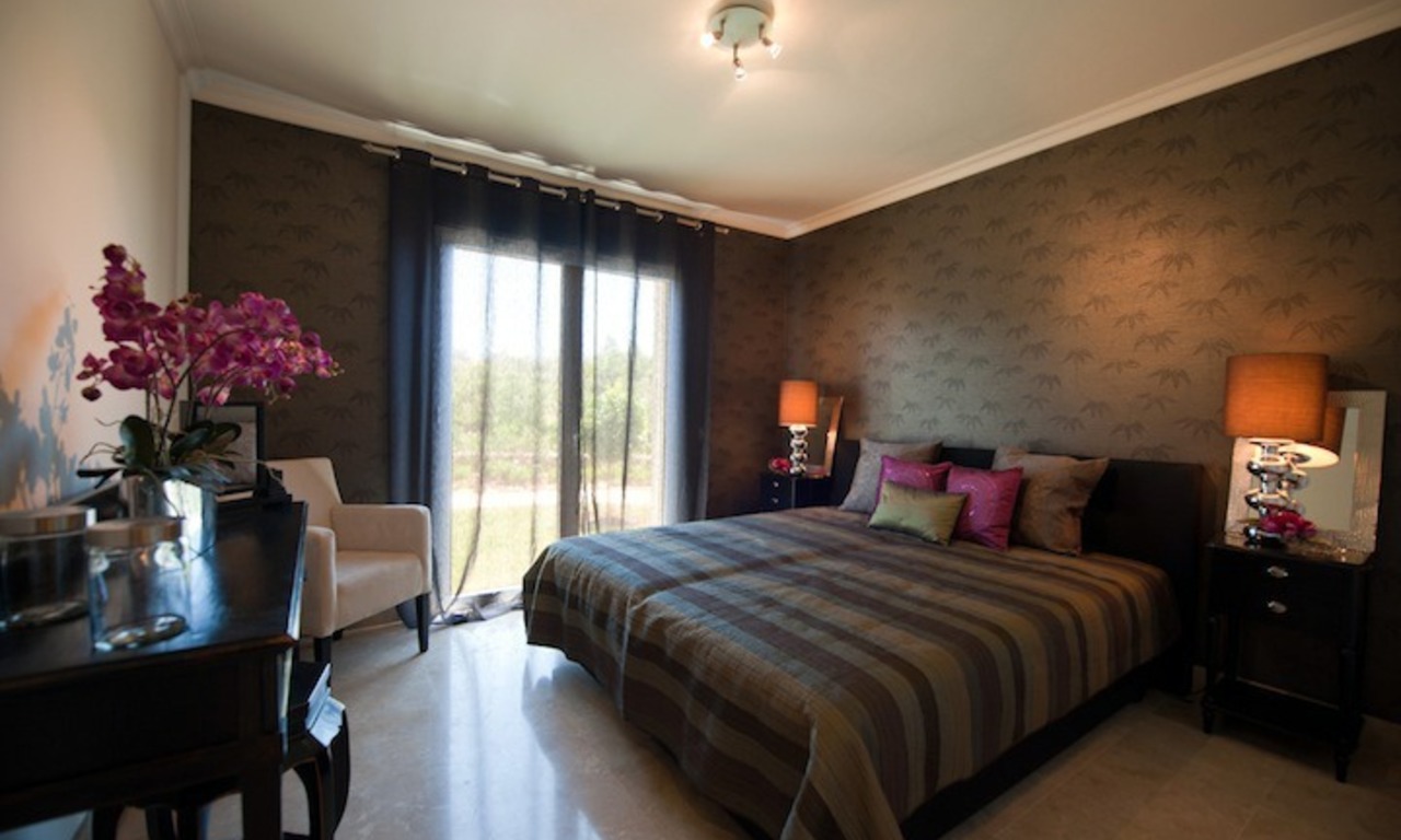 Large luxury apartment for sale on golf resort in the area of Marbella – Benahavis – Estepona 22