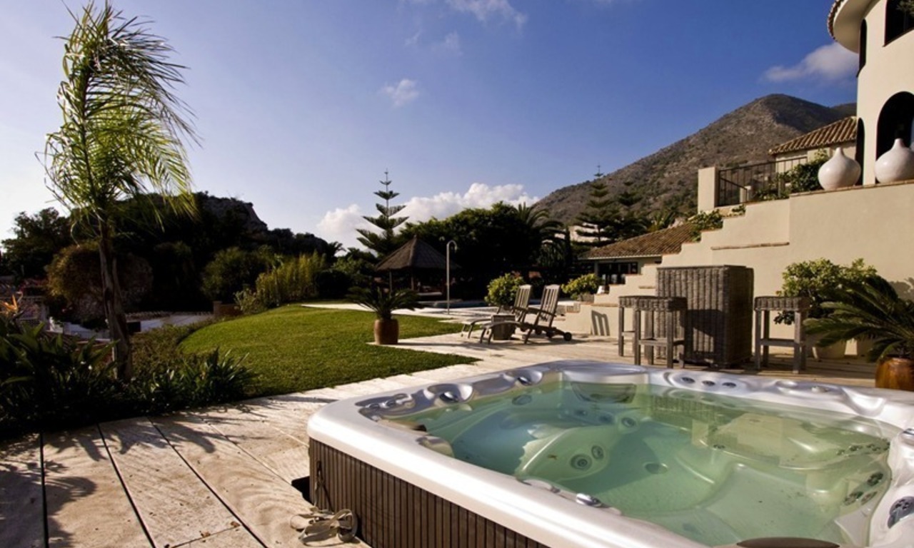 Modern luxury villa for sale in Benalmadena, Costa del Sol 3