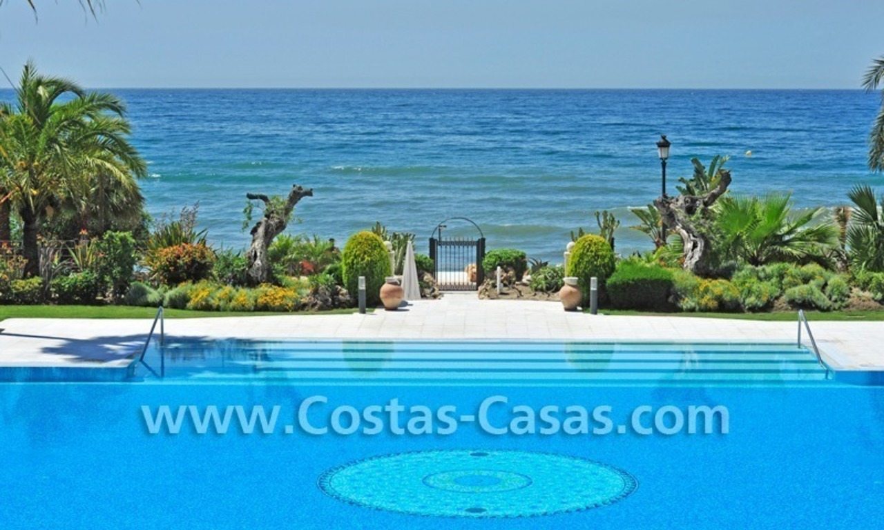 Exclusive frontline beach apartment for sale, Estepona - Marbella 2