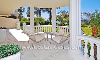 Exclusive frontline beach apartment for sale, Estepona - Marbella 15