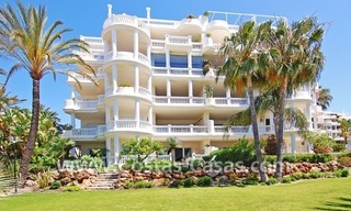 Exclusive beachfront apartment for sale, New Golden Mile, Marbella - Estepona 3