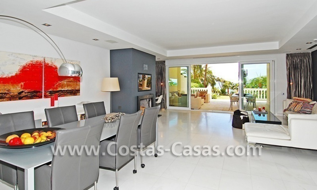 Exclusive beachfront apartment for sale, New Golden Mile, Marbella - Estepona 12