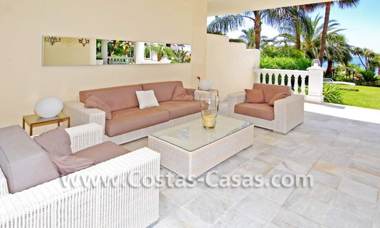 Exclusive beachfront apartment for sale, New Golden Mile, Marbella - Estepona 8