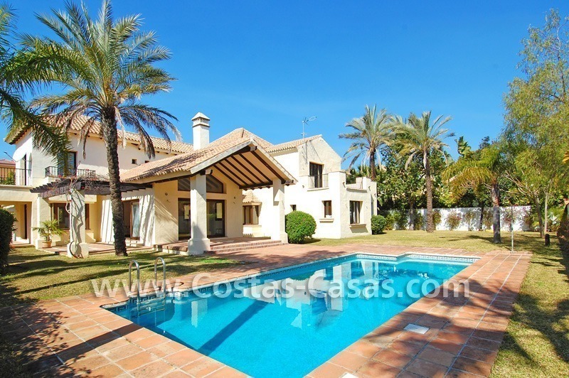 Beach side Andalusian styled villa for sale in Nueva Andalucia – Puerto Banus – Marbella