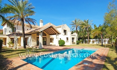 Beach side Andalusian styled villa for sale in Nueva Andalucia – Puerto Banus – Marbella 