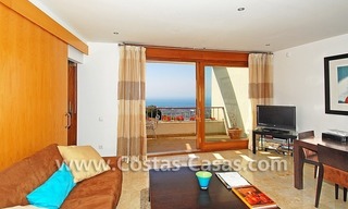 Modern style luxury apartment for holiday rent in Marbella 3