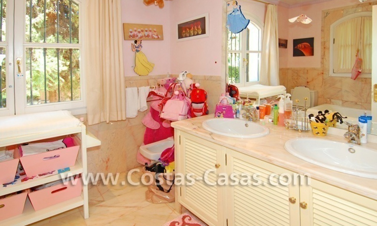 Majestic luxury villa for Sale in Camojan, Marbella 28