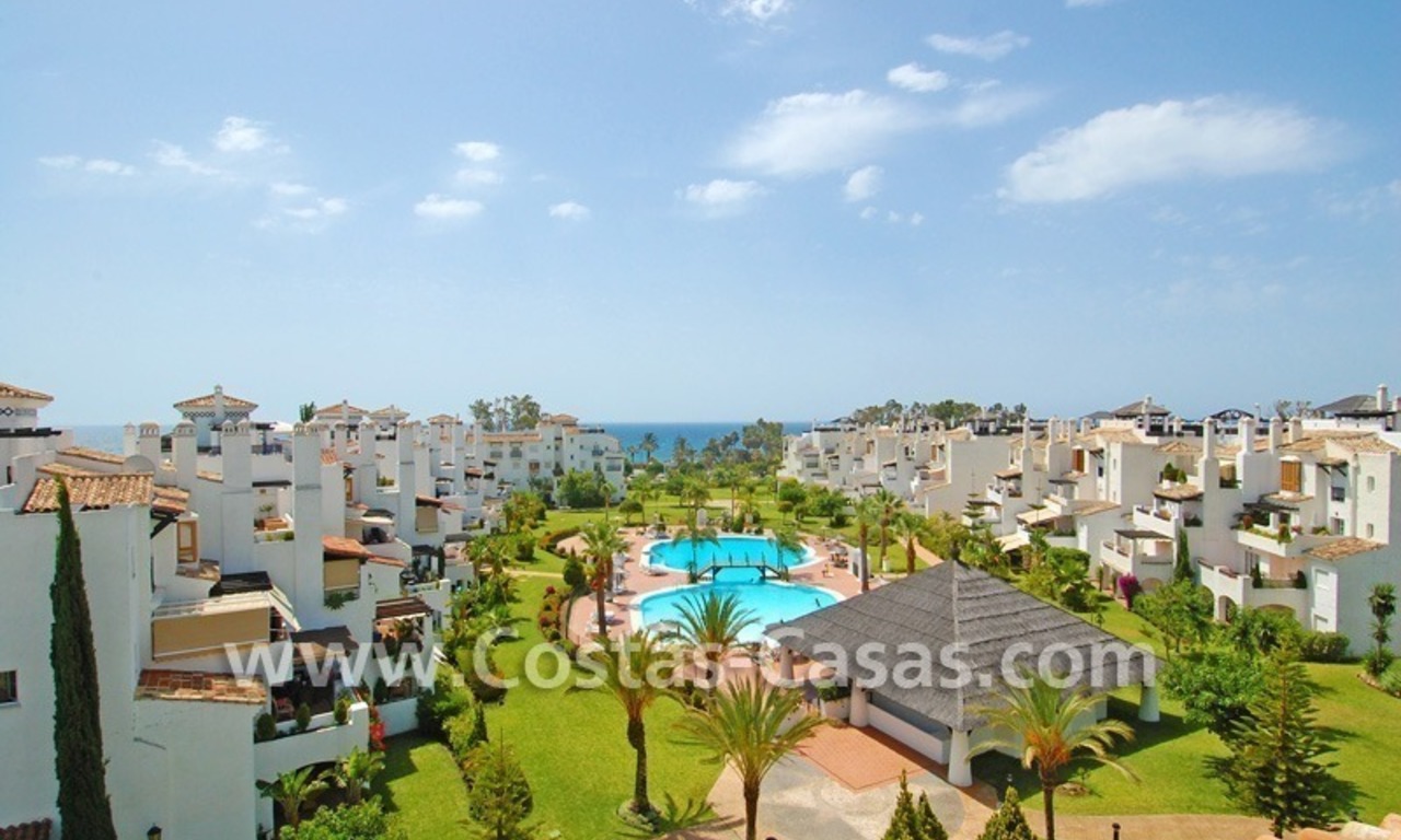 4-bedroomed penthouse apartment for sale on the beachfront complex in Marbella 0