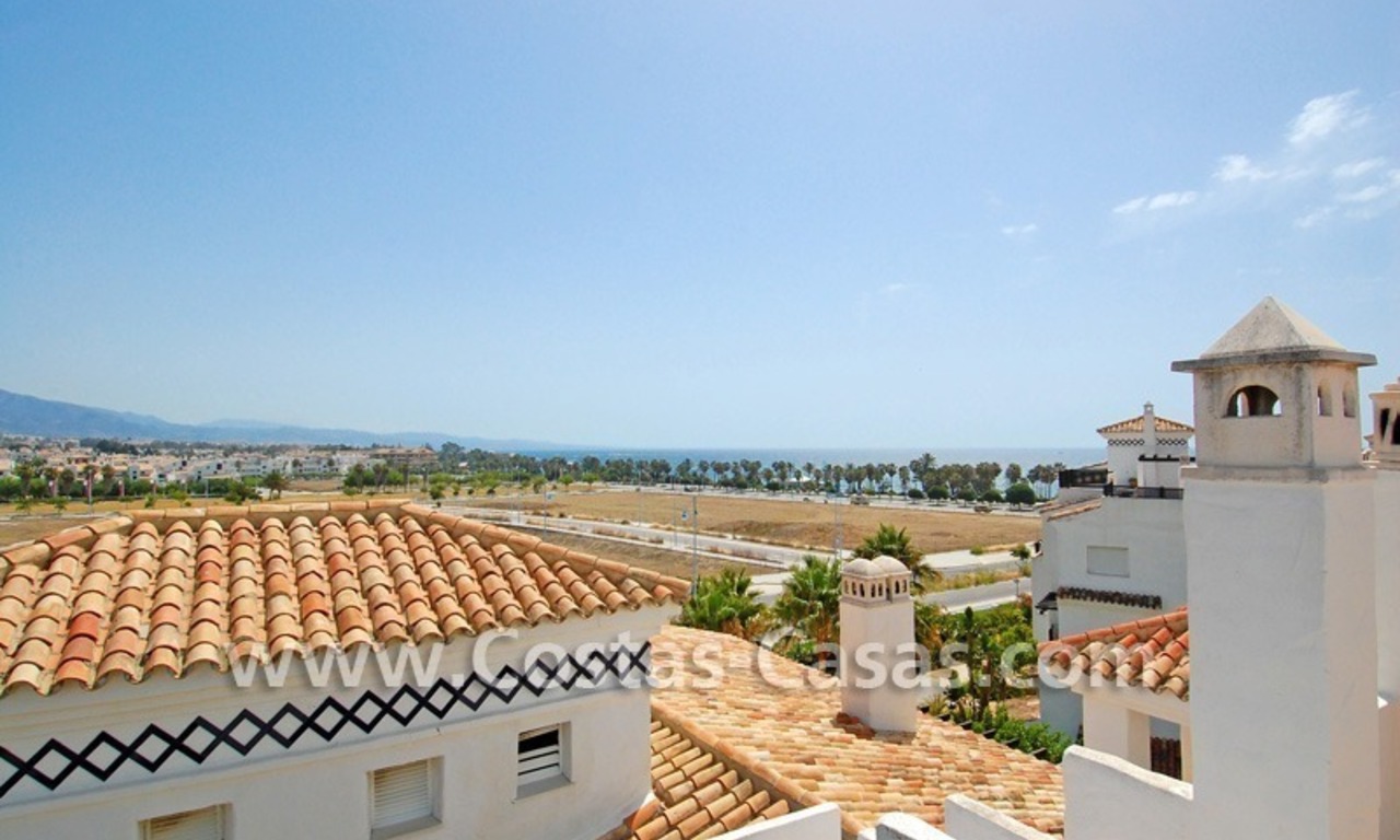 4-bedroomed penthouse apartment for sale on the beachfront complex in Marbella 3