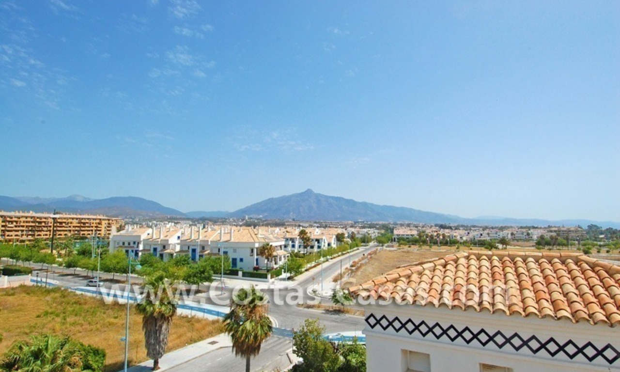 4-bedroomed penthouse apartment for sale on the beachfront complex in Marbella 4