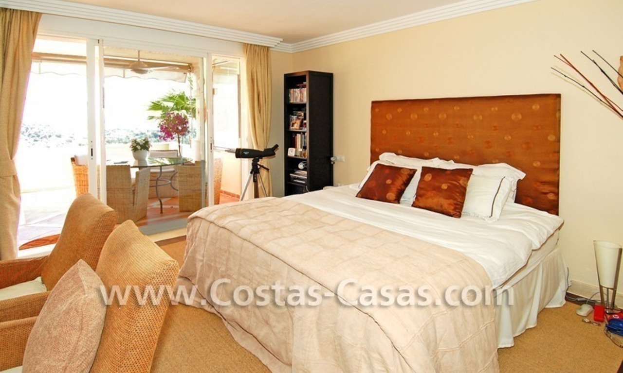 Large luxury apartment for sale in Nueva Andalucia – Marbella 10