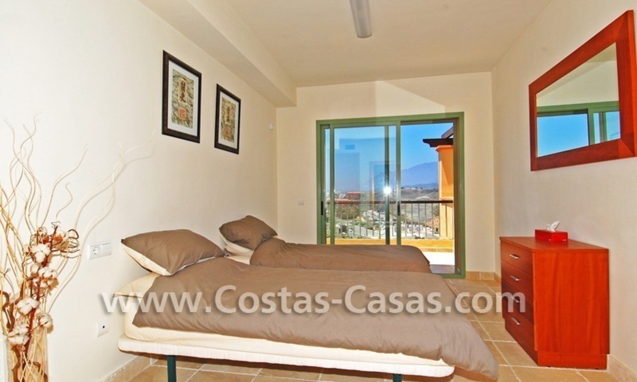 Bargain luxury golf penthouse apartment to buy in a golf resort, Benahavis - Estepona - Marbella 7