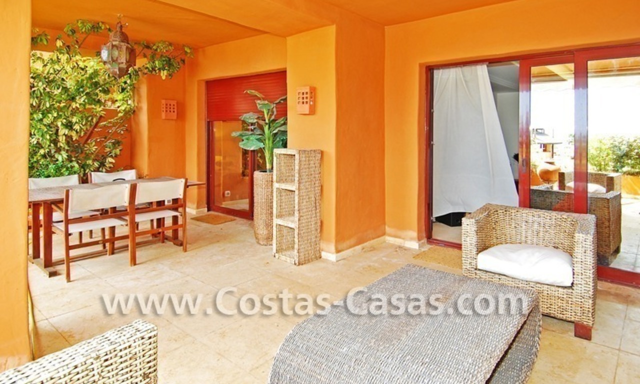 Luxury apartment to buy in a beachfront complex, New Golden Mile, Marbella - Estepona 1