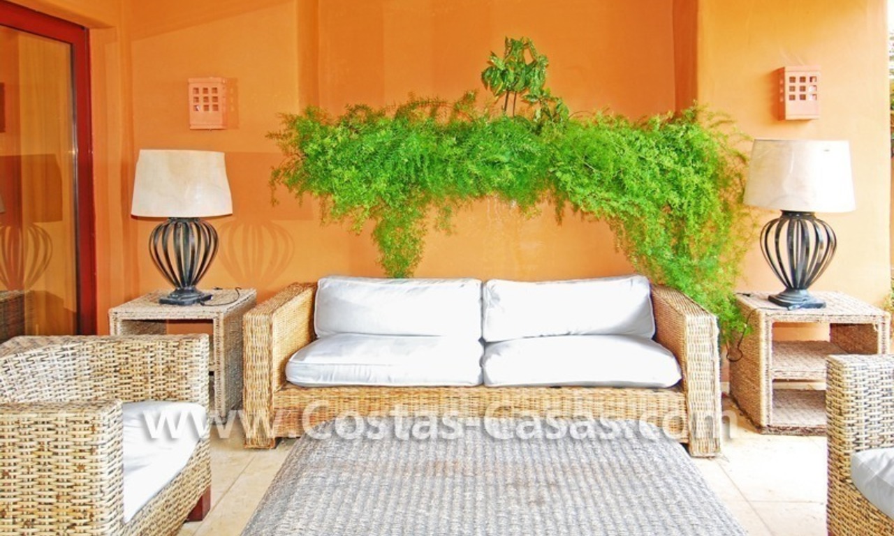 Luxury apartment to buy in a beachfront complex, New Golden Mile, Marbella - Estepona 2