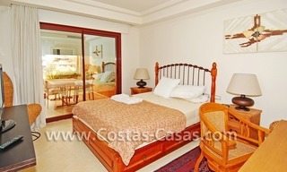Luxury apartment to buy in a beachfront complex, New Golden Mile, Marbella - Estepona 5