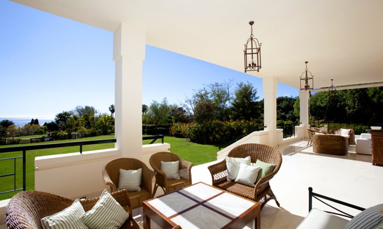 Modern Andalusian mansion for sale on the Golden Mile in Marbella 9