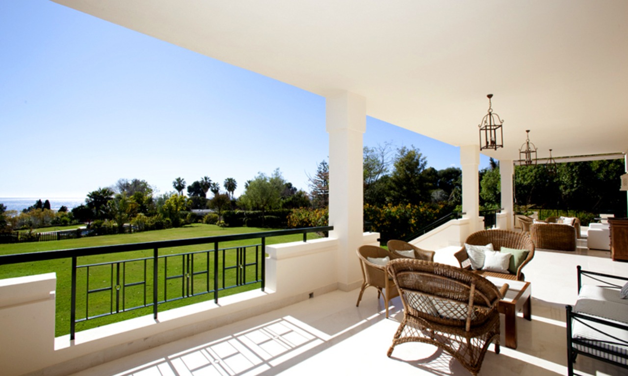 Modern Andalusian mansion for sale on the Golden Mile in Marbella 10