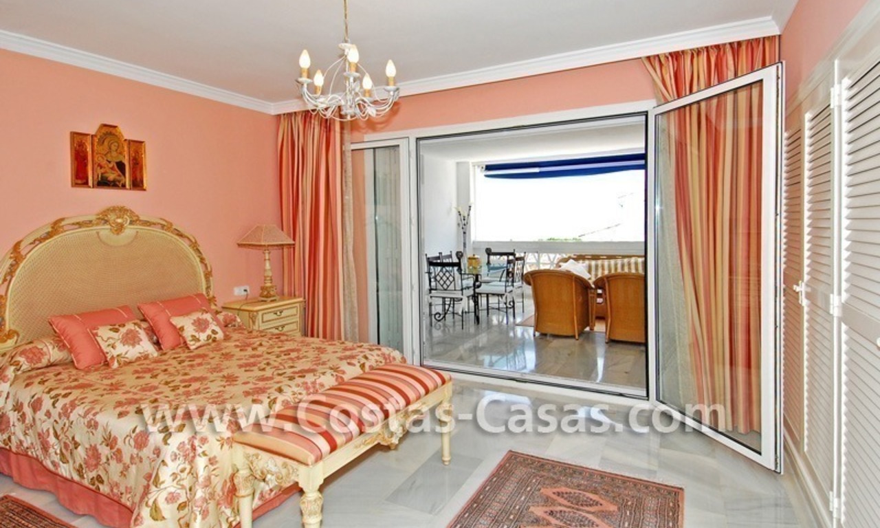 Beachfront luxury apartment for sale in Puerto Banus – Marbella 7
