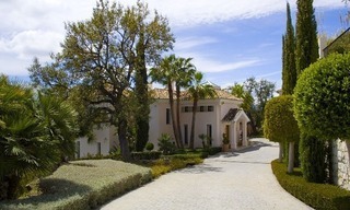 Luxury villa for sale in an exclusive golf resort in the area of Marbella - Benahavis 19