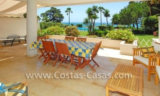 Frontline beach apartment for sale in a beachfront apartment complex, New Golden Mile, Marbella - Estepona 1