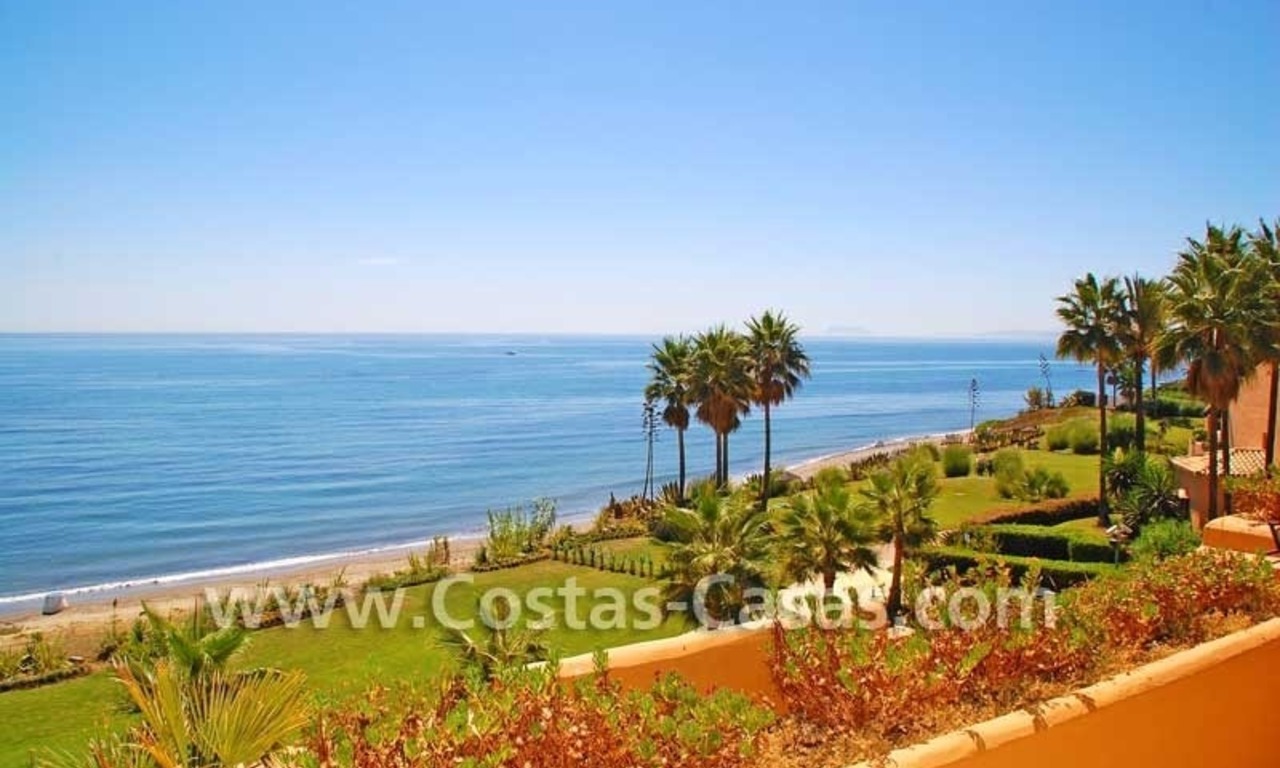 Luxury frontline beach apartment for sale, first line beach complex, New Golden Mile, Marbella -Estepona 0