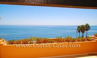 Luxury frontline beach apartment for sale, first line beach complex, New Golden Mile, Marbella -Estepona 3