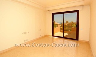 Luxury apartment for sale in a first line beach complex, New Golden Mile, Marbella - Estepona 9