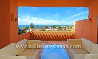 Beachside luxury penthouse apartment to buy in Marbella 9