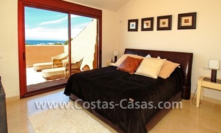 Beachside luxury penthouse apartment to buy in Marbella 14