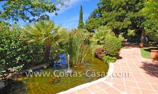 Beachside luxury penthouse apartment to buy in Marbella 26