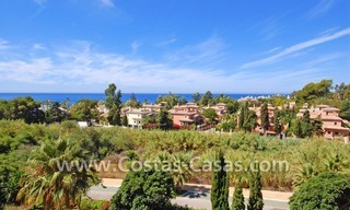 Beachside luxury penthouse apartment to buy in Marbella 3