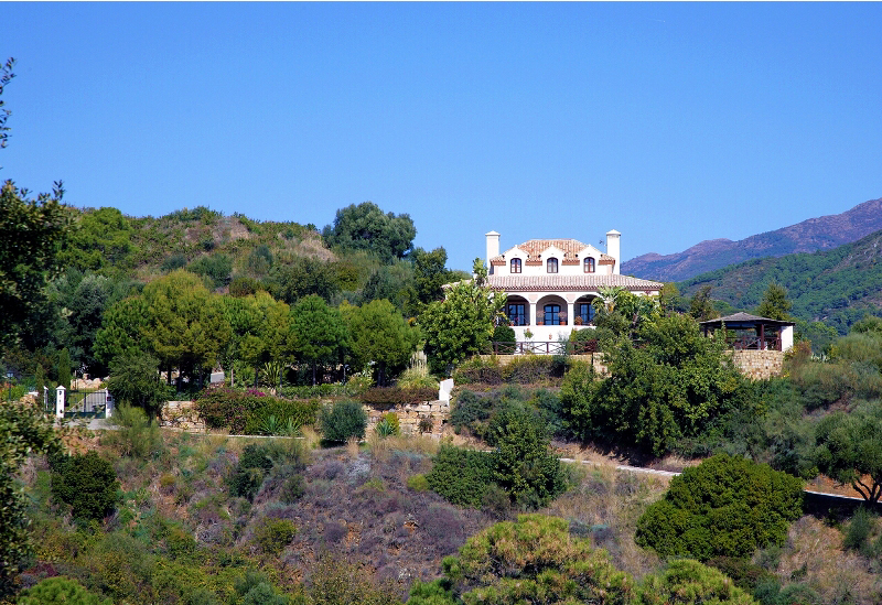 Luxury villa for sale on golf resort, Marbella - Benahavis